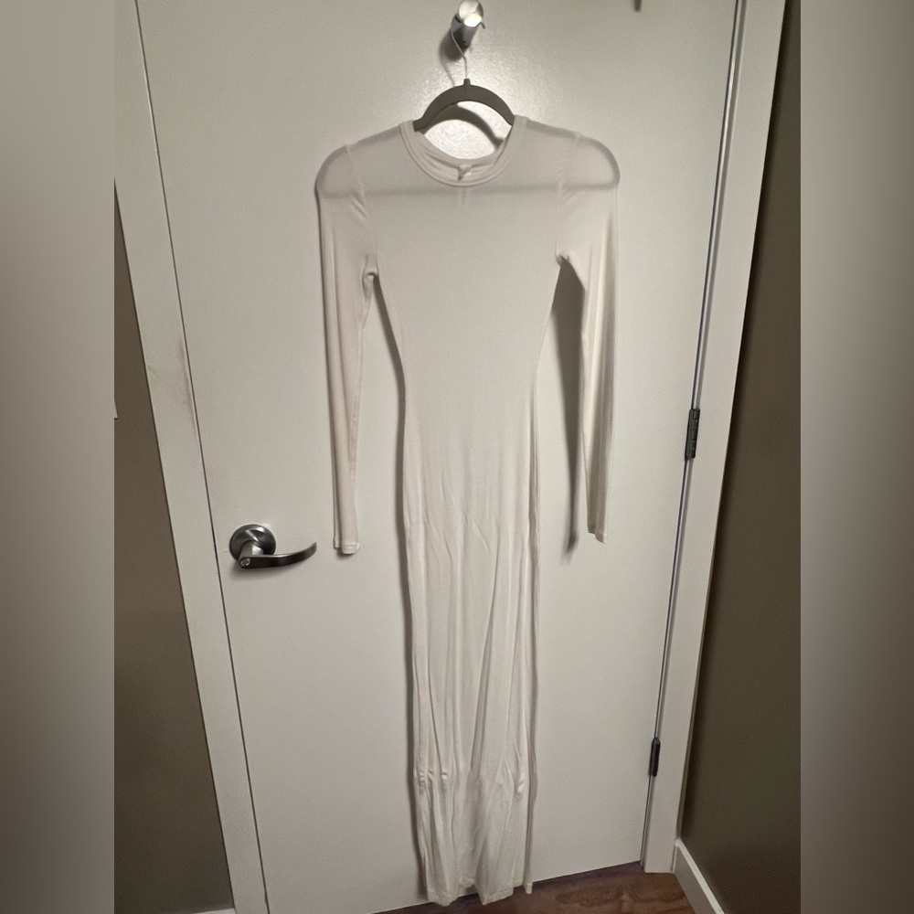 SKIMS MARBLE RIBBED long sleeve crew neck maxi dress (sold out on site)